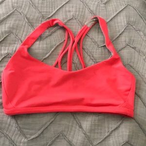 lululemon free to be bra